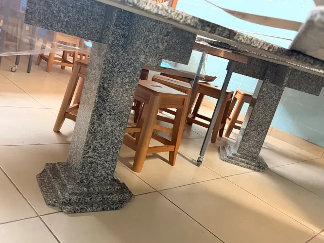 Mesa de Granito - R$ 1.500 cada | 2 disponíveis