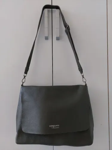 Bolsa Tiracolo, NOVA, em Couro Legítimo. 