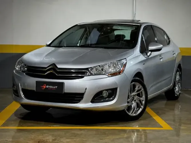 Citroen C4 Lounge Exclusive 1.6 Turbo 4P Aut. 2015