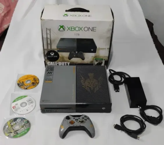 Xbox One edição especial Call of Duty Advanced Warfare