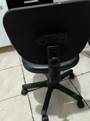 Cadeira giratória usada