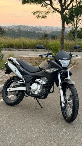 VENDO OU TROCO FALCON 400i