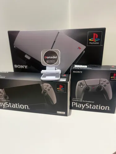 PlayStation 5 + PlayStation Portal + Dualsense Edição 30 Anos