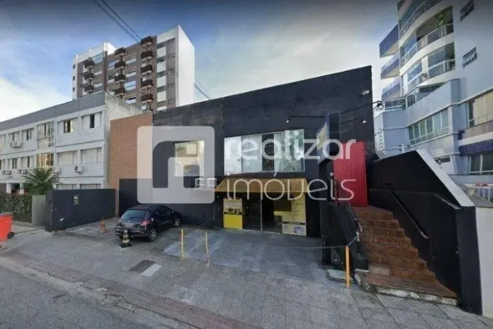 Casa comercial com 4 quartos no bairro Coqueiros em Florianópolis