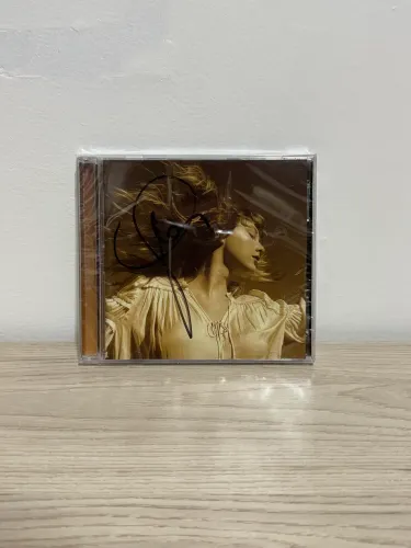 CD autografado Taylor Swift Fearless (Taylor's version) lacrado