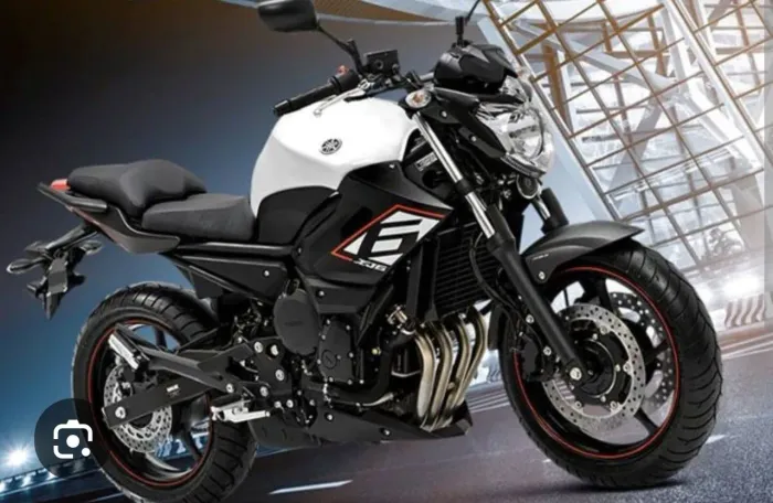 Compro XJ6 2015.