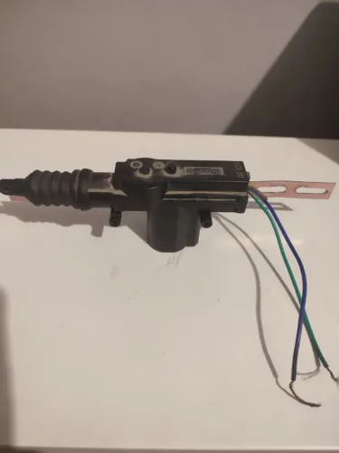 Motor Trava Elétrica Ford Fusion 2006 a 2009 Com Defeito Para Reparo