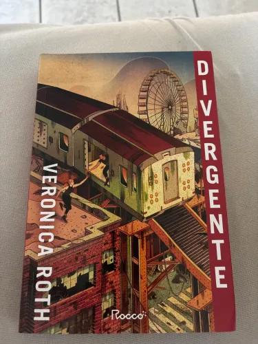 Livro divergente e insurgente