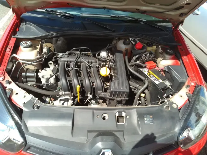 Vendo Renault clio vermelho 