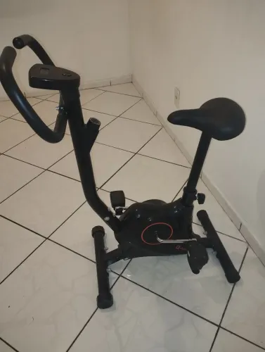 bicicleta ergométrica NOVA POUCO USO