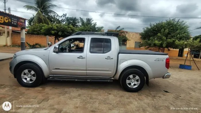 Nissan Frontier Se/se Strik CD 4X4 2.5 TB Dies. 2011