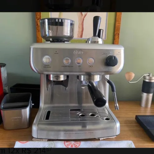 Máquina café espresso com moedor oster perfect xpert