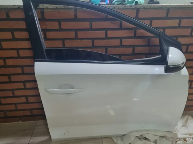 PORTA FRENTE DIREITA HB20S wha