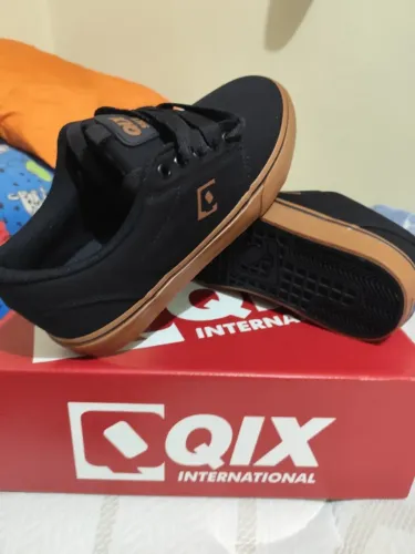 Tênis Qix 