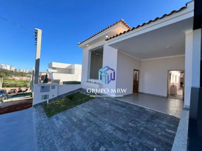 Casa com 3 dormitórios à venda, 200 m² por R$ 835.000,00 - Villagio Wanel - Sorocaba/SP