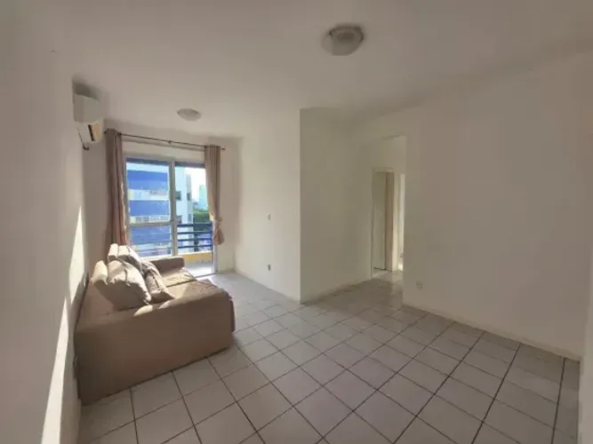 CHAPADA. BOSQUE DOS INGLESES. APTO COM 3 QUARTOS SENDO 1 SUITE, SALA PARA 2 AMBIENTES E 1