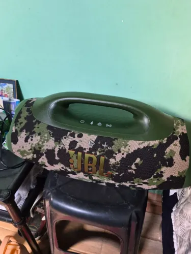 JBL Bommbox 4