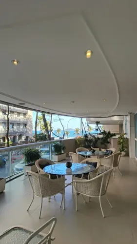 APARTAMENTO COM 5 SUÍTES À VENDA OU LOCAÇÃO NO LEBLON