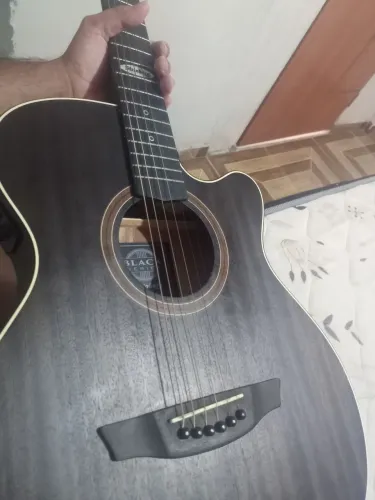 vende se violão Steinberg perfeito estado