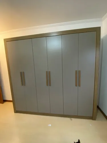 Guarda Roupa Casal 6 Portas 2 Gavetas 232cm