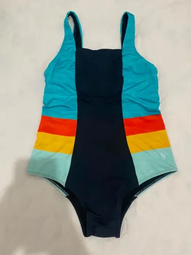 Bodys para surf, kite, natação. com proteção UV.