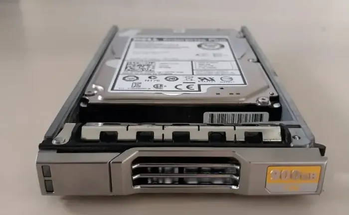 Hd Dell 900-gb Savvio 10k 2.5 Sas St9900805ss Com Gaveta.