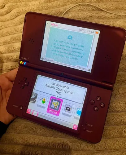 NINTENDO DSi XL