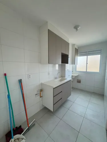 Imóvel para aluguel possui 45 metros quadrados com 2 quartos em Portais (Polvilho) - Cajam