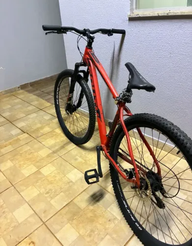 Bicicleta Aro 29 South - Ótimo Estado e Preço de Oportunidade!