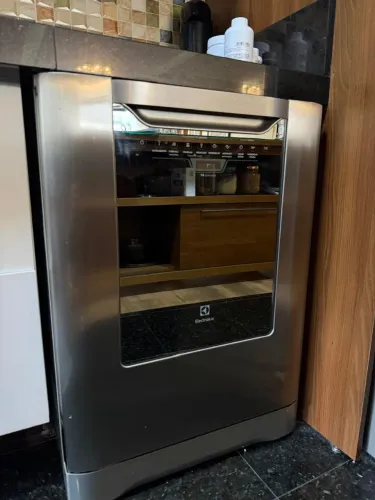 Lavadora de louça Electrolux 14 funções