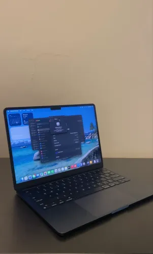 MacBook Air M2 2022 - Impecável 
