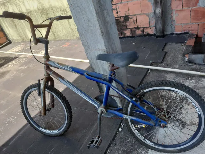 Bicicleta infantil aro 20 usada