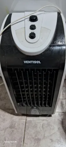 Climatizador de Ar Portátil Ventisol Júnior CLM 4 Litros Frio - Branco/Preto - 110v