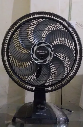 Ventilador novo 8 pás mundial funcionando tudo leia o anúncio