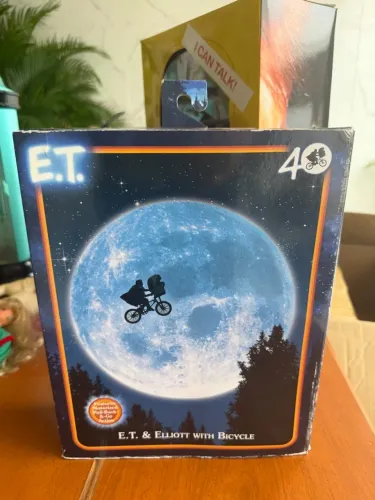 ET
