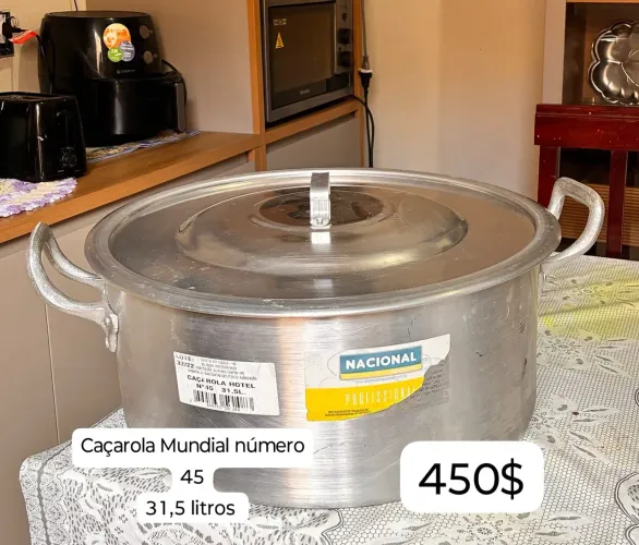 Panela em estado de uso bom