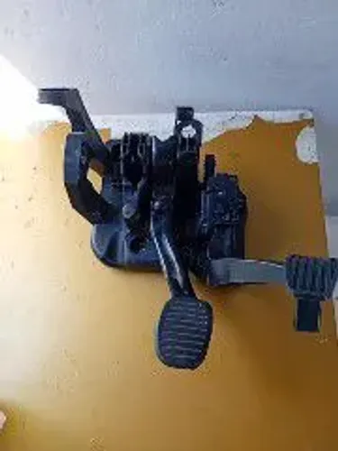 Câmbio incompleto faltando pedal de embreagem Palio actrativ 1.0 manual