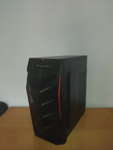 Gabinete gamer mini tower