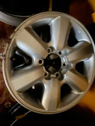 Roda Toyota Hilux aro 17 original unidade valor mínimo consulte o jogo