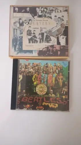 Desapego de 2 cds the Beatles