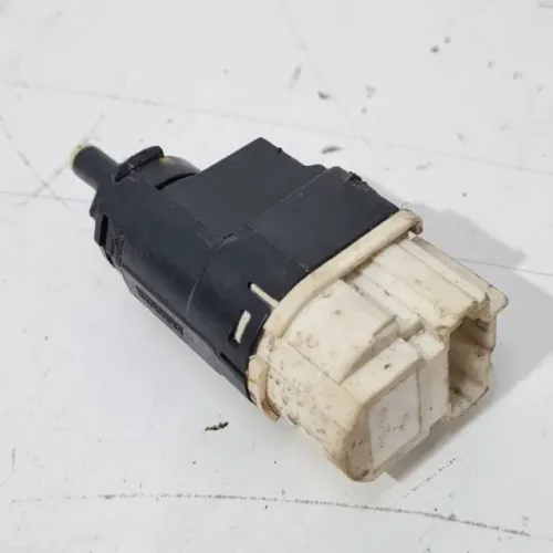 Interruptor Pedal de Freio Logan Sandero 2014 253206170R