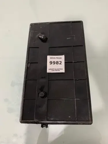Suporte da bateria L200 triton 9982