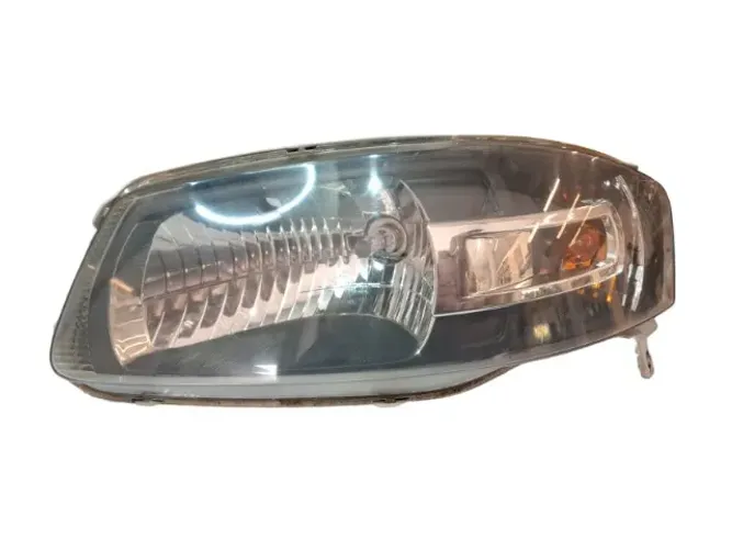 Farol esquerdo mascara negra Gol g4