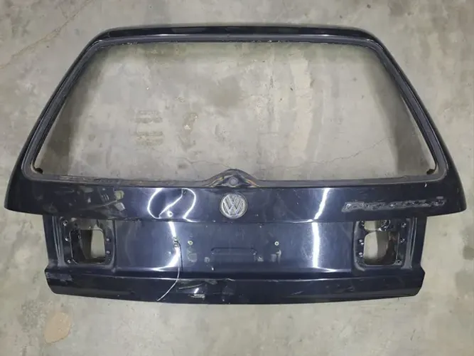 Tampa traseira Vw Passat Variant 1996