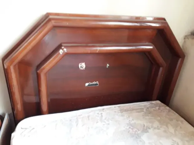 Cama de Madeira - solteira c/ 2 gavetas