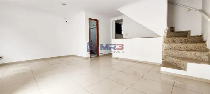 Tanque | Casa 3 quartos, sendo 1 suite