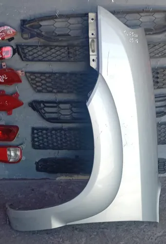 PARALAMA ESQUERDO HYUNDAI TUCSON 05/18