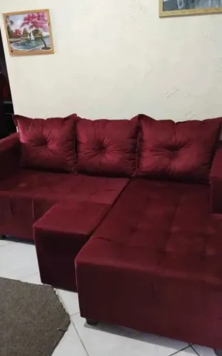 Sofá cheyse todo detalhado e super acolchoado 