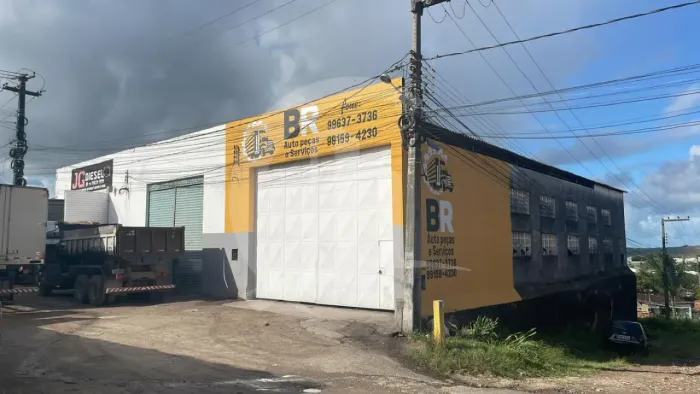 Galpão 675m² de área Construída com mais 675m² de área no fundo, Vizinho ao Posto Boa Viag