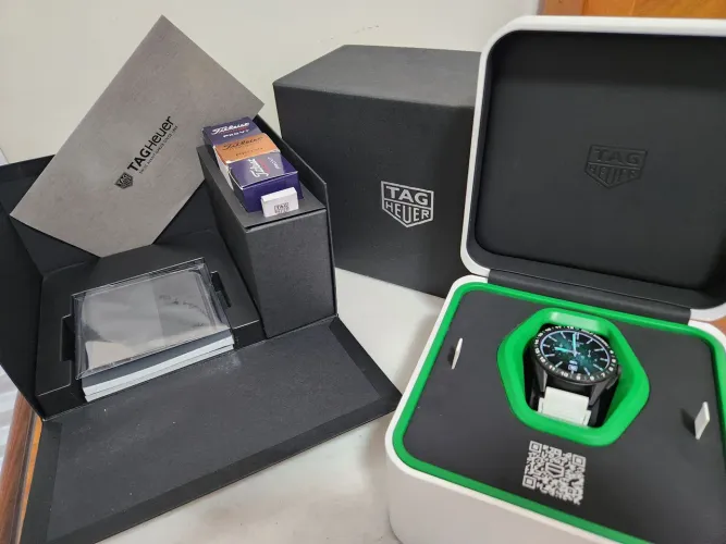 TAG Heuer Connected E4 GOLF EDITION ZERADO COM NF. MANAUL, ACESSÓRIOS E CAIXA. CERTIFICADO